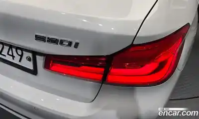 BMW 5 серия 2018 2.0 автомат (гидро), миниатюра 9