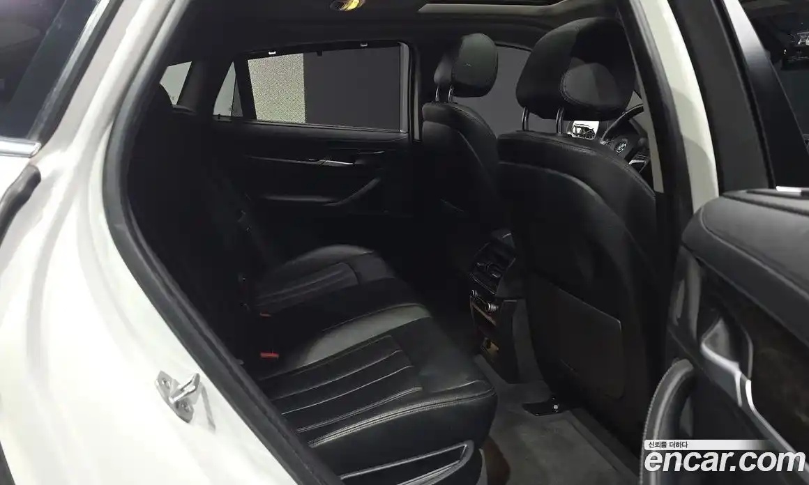 BMW X6 2017 3.0 автомат (гидро), фото 11