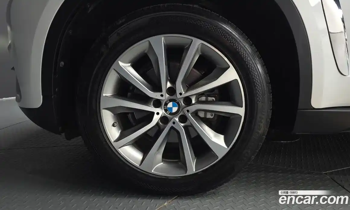 BMW X6 2017 3.0 автомат (гидро), фото 5