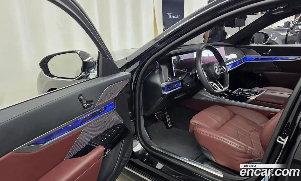 BMW 7 серия 2024 3.0 автомат (гидро), фото 13