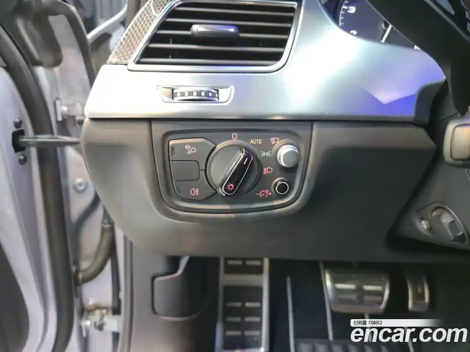 Audi S8 2014 4.0 автомат (гидро), фото 13