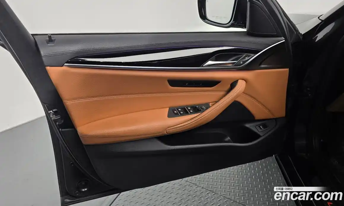 BMW 5 серия 2019 2.0 автомат (гидро), фото 14