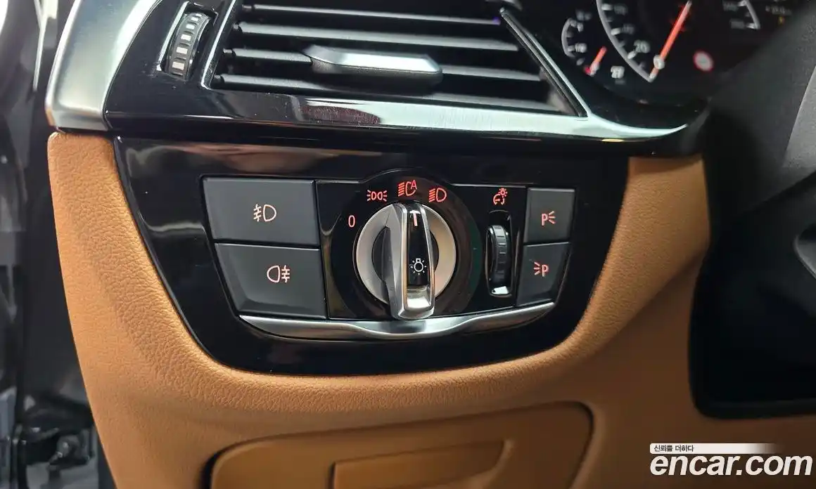 BMW 5 серия 2019 2.0 автомат (гидро), фото 27