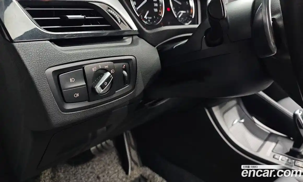 BMW X1 2019 2.0 автомат (гидро), фото 28