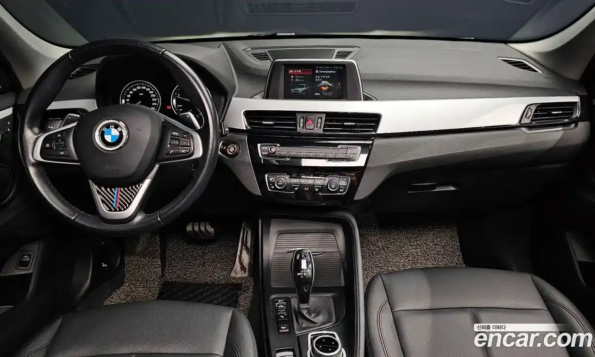 BMW X1 2019 2.0 автомат (гидро), фото 10