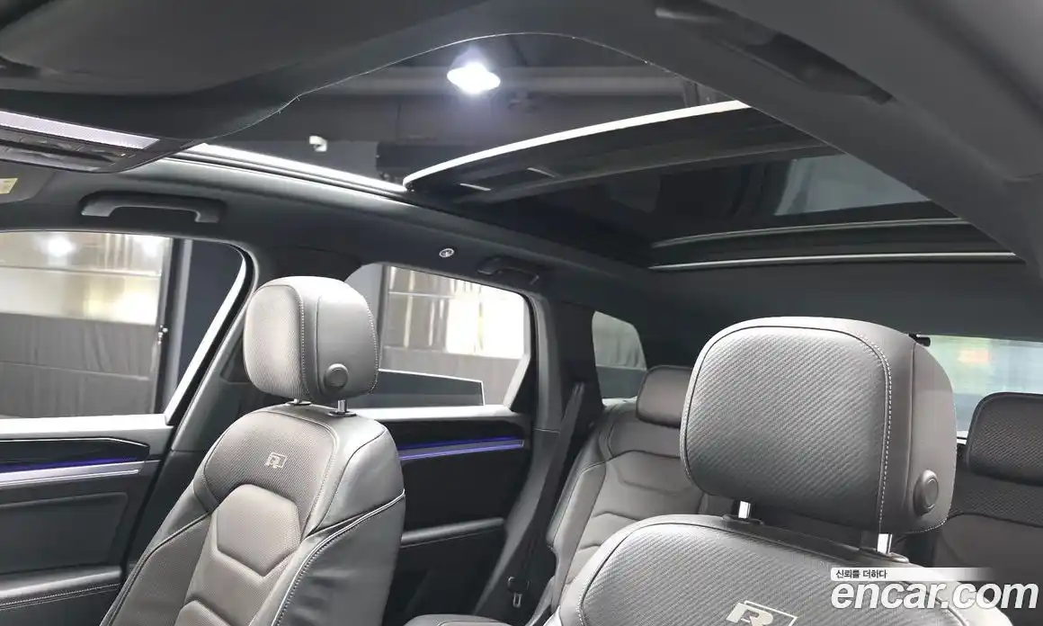 Volkswagen Touareg 2020 4.0 автомат (гидро), фото 19