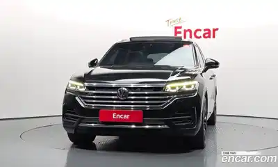 Volkswagen Touareg 2020 4.0 автомат (гидро), миниатюра 3