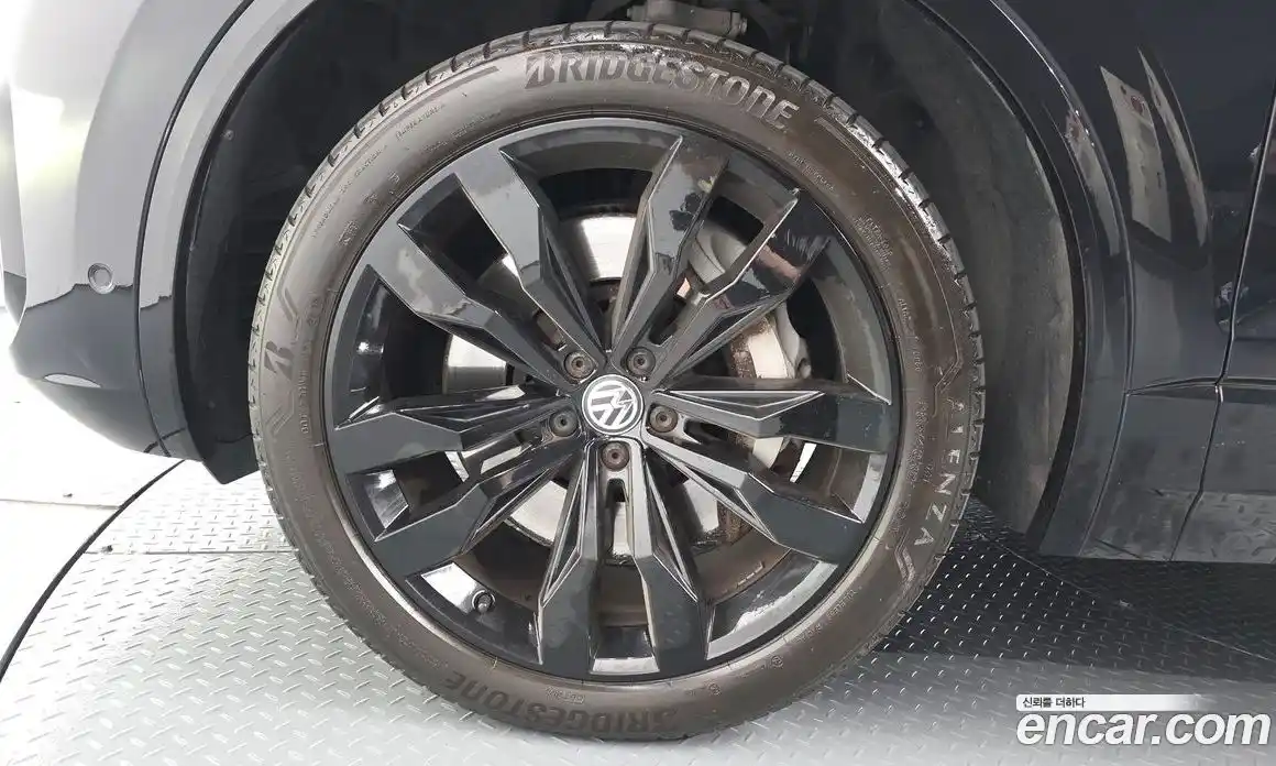 Volkswagen Touareg 2020 4.0 автомат (гидро), фото 5