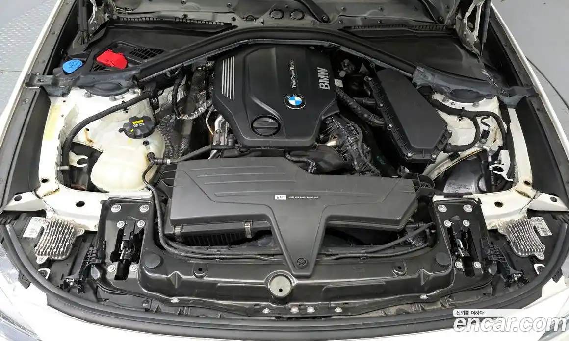 BMW 3 серия 2020 2.0 автомат (гидро), фото 6