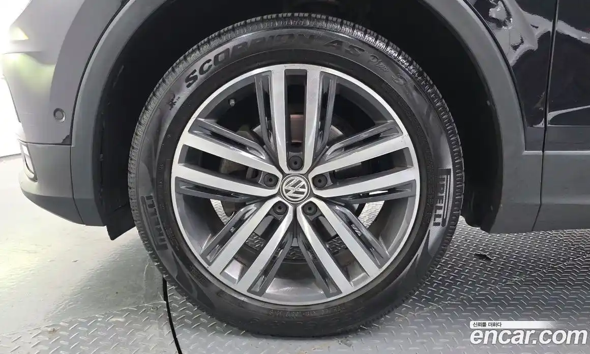 Volkswagen Tiguan 2020 2.0 автомат (гидро), фото 5