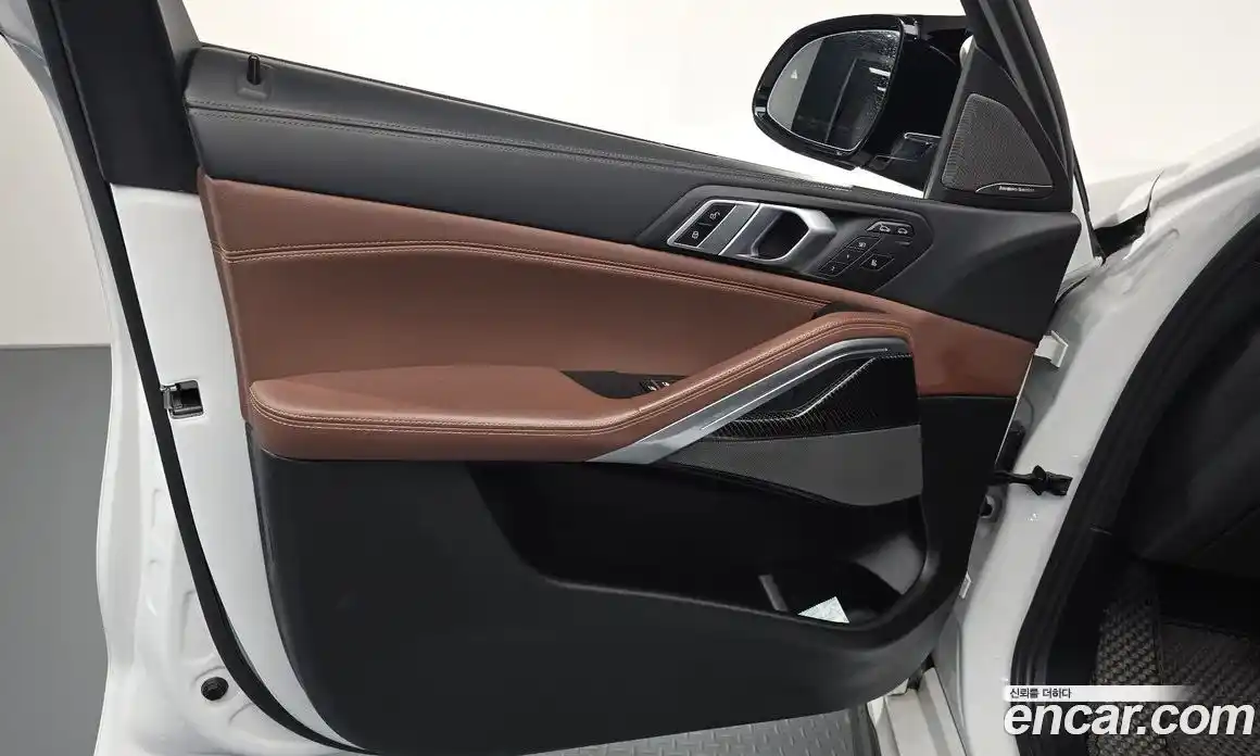 BMW X6 2020 3.0 автомат (гидро), фото 14