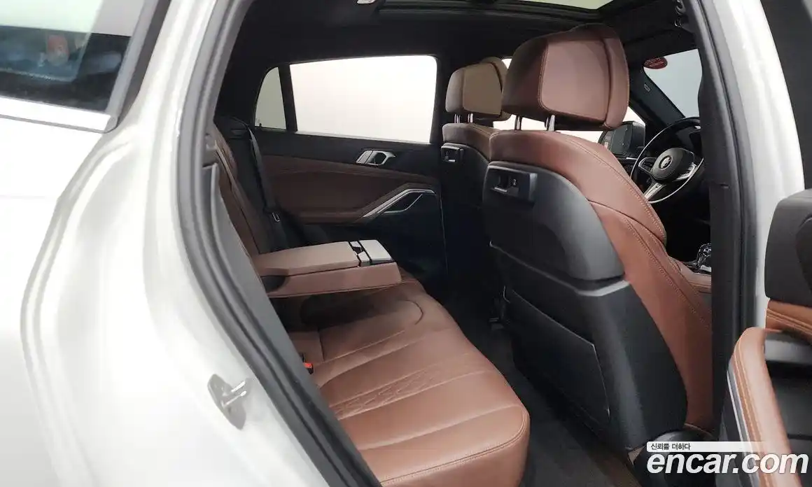 BMW X6 2022 3.0 автомат (гидро), фото 11