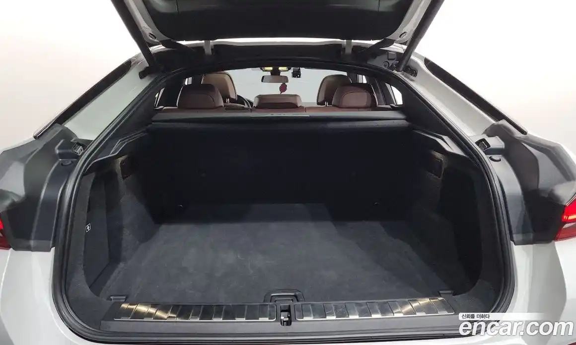 BMW X6 2022 3.0 автомат (гидро), фото 19