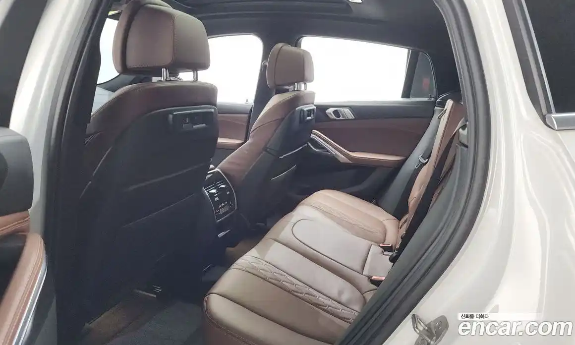BMW X6 2022 3.0 автомат (гидро), фото 20