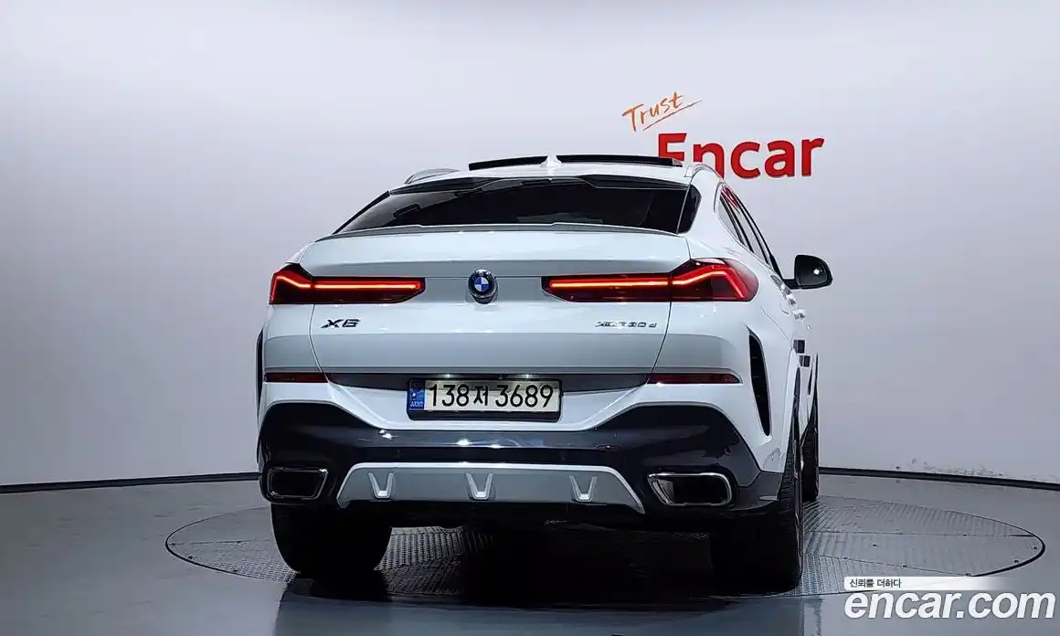 BMW X6 2022 3.0 автомат (гидро), фото 4