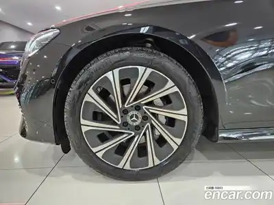 Mercedes-Benz E-Class 2025 2.0 автомат (гидро), миниатюра 5