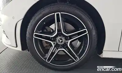 Mercedes-Benz CLA-Class 2023 2.0 гидро, миниатюра 4 Mercedes-Benz CLA-Class 2023 2.0 гидро, миниатюра 4