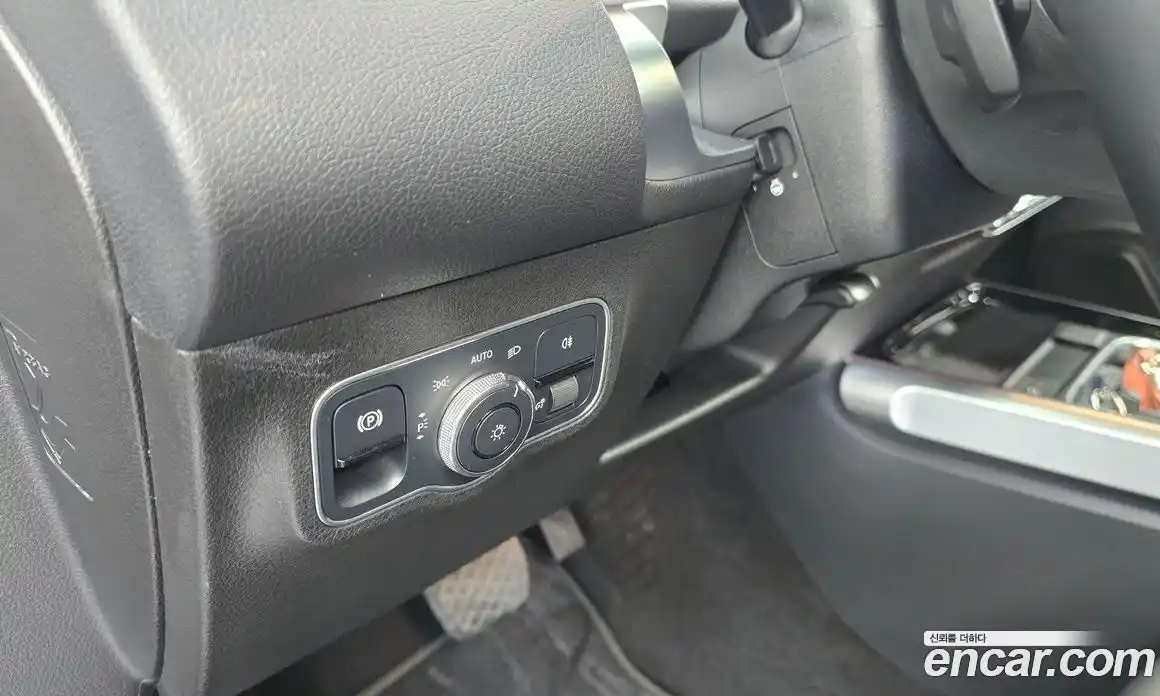 Mercedes-Benz GLB-Class 2021 2.0 гидро, фото 30
