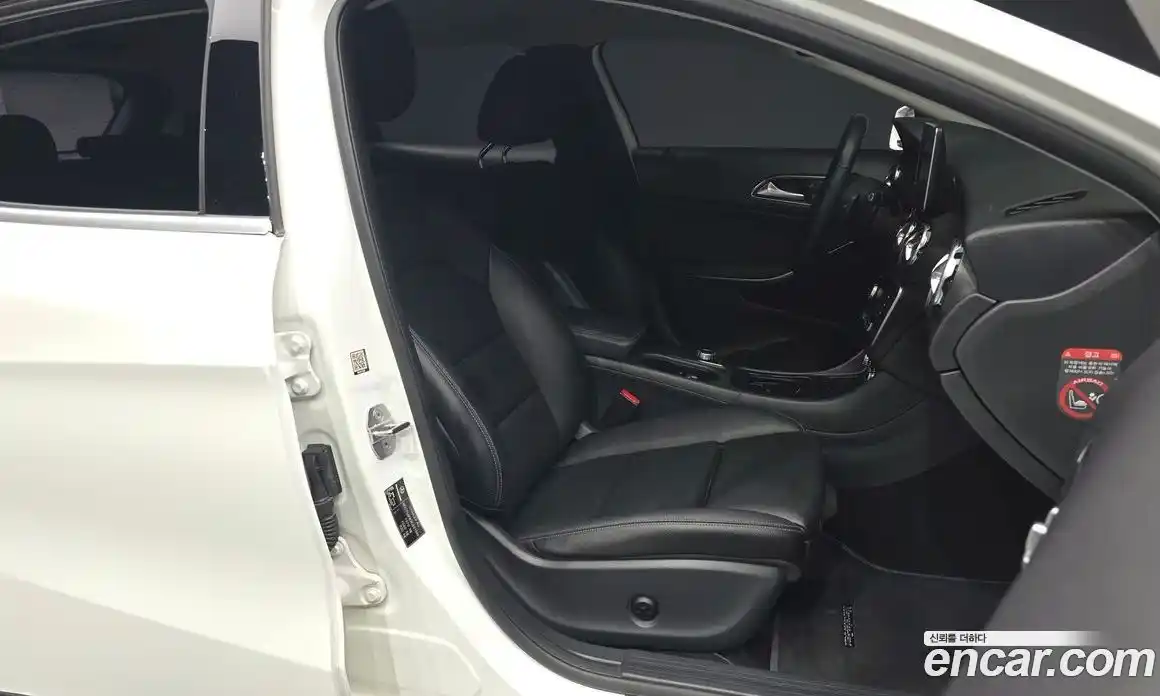 Mercedes-Benz GLA-Class 2019 2.0 гидро, фото 17 Mercedes-Benz GLA-Class 2019 2.0 гидро, фото 17