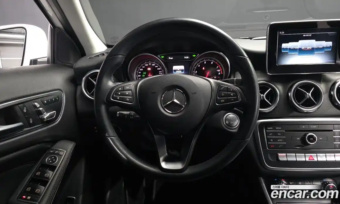 Mercedes-Benz GLA-Class 2019 2.0 гидро, фото 19 Mercedes-Benz GLA-Class 2019 2.0 гидро, фото 19