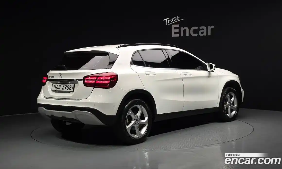 Mercedes-Benz GLA-Class 2019 2.0 гидро, фото 2 Mercedes-Benz GLA-Class 2019 2.0 гидро, фото 2