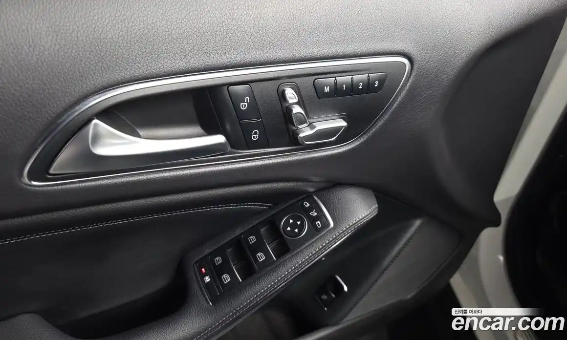 Mercedes-Benz GLA-Class 2019 2.0 гидро, фото 35 Mercedes-Benz GLA-Class 2019 2.0 гидро, фото 35