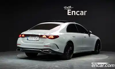 Mercedes-Benz E-Class 2024 2.0 автомат (гидро), миниатюра 2
