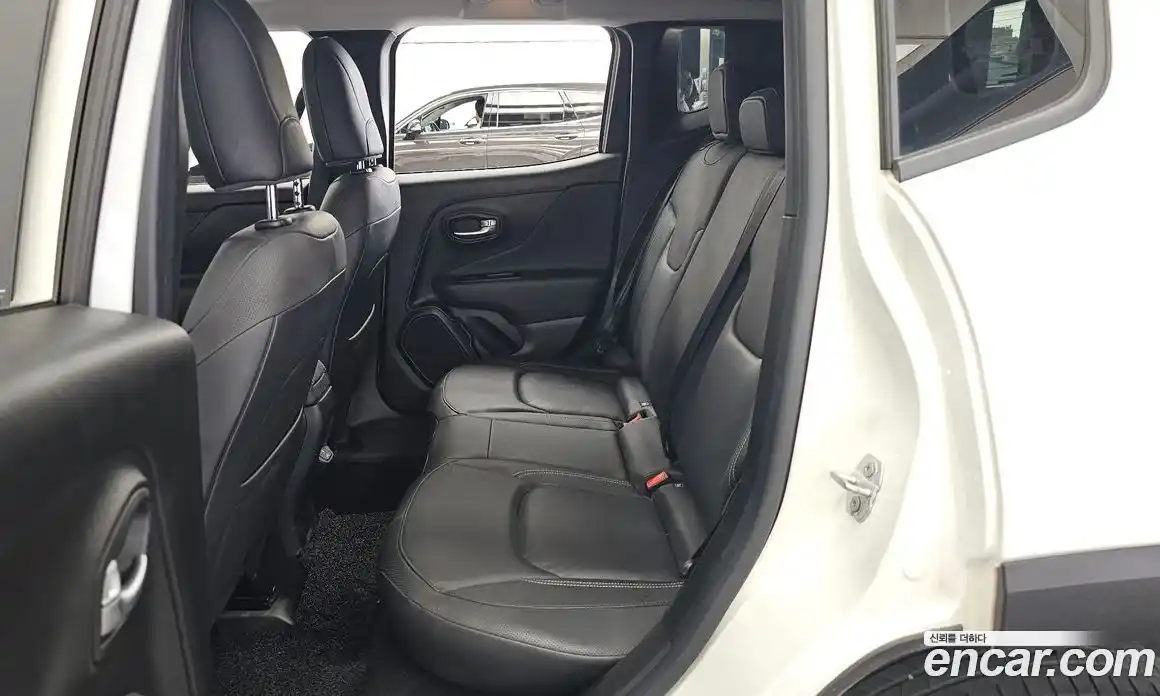 Jeep Renegade 2021 2.4 автомат (гидро), фото 16