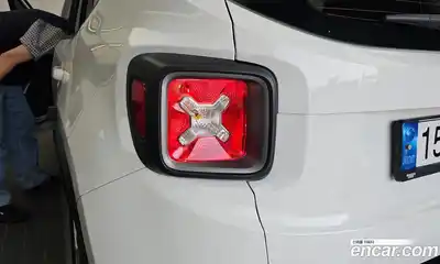 Jeep Renegade 2021 2.4 автомат (гидро), миниатюра 9
