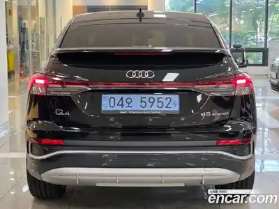 Audi Q4 e-tron 2026 автомат (гидро), миниатюра 4