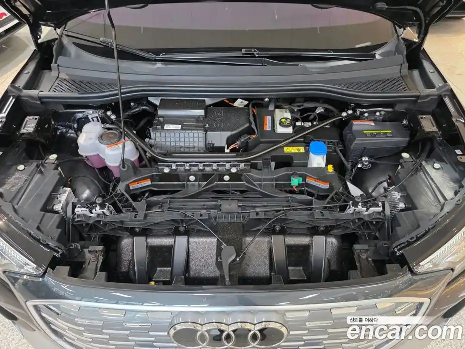 Audi Q4 e-tron 2026 автомат (гидро), фото 6