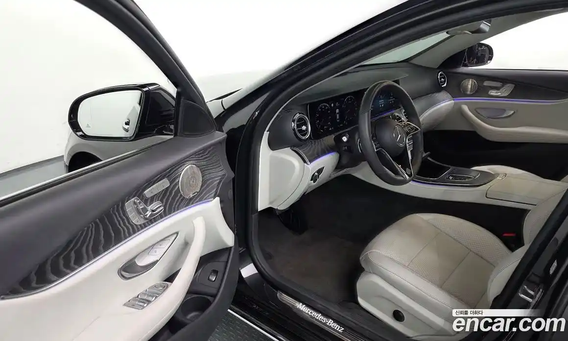 Mercedes-Benz E-Class 2022 2.0 автомат (гидро), фото 13