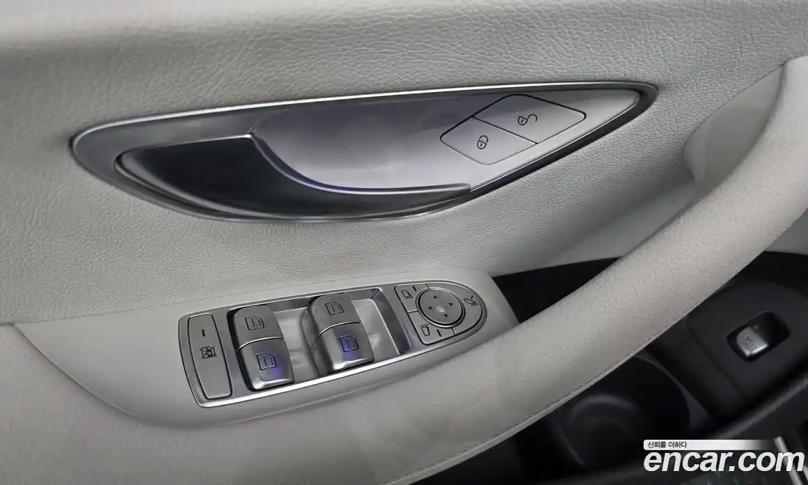 Mercedes-Benz E-Class 2022 2.0 автомат (гидро), фото 30
