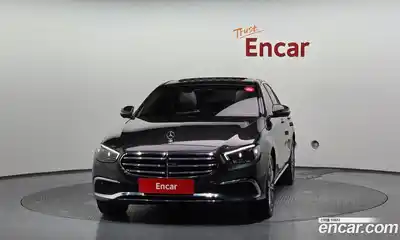 Mercedes-Benz E-Class 2022 2.0 автомат (гидро), миниатюра 3