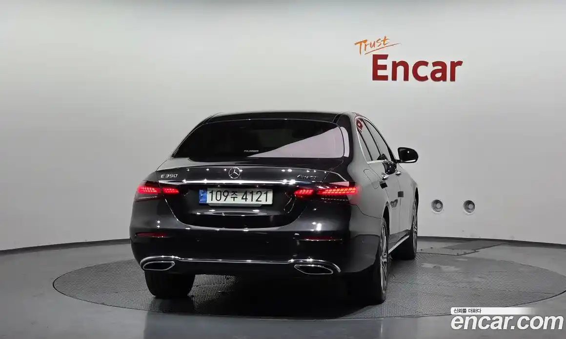 Mercedes-Benz E-Class 2022 2.0 автомат (гидро), фото 4