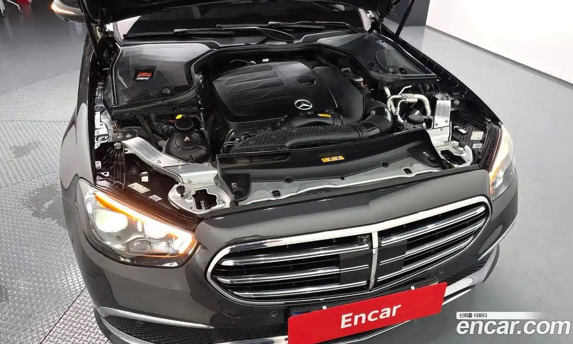 Mercedes-Benz E-Class 2022 2.0 автомат (гидро), фото 6