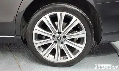 Mercedes-Benz E-Class 2022 2.0 автомат (гидро), миниатюра 7