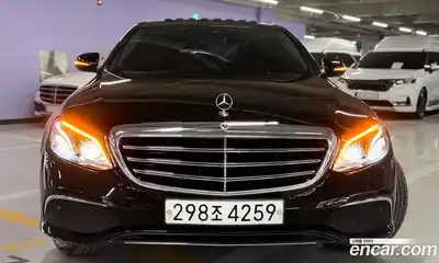 Mercedes-Benz E-Class 2019 1.9 автомат (гидро), миниатюра 2