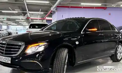Mercedes-Benz E-Class 2019 1.9 автомат (гидро), миниатюра 3