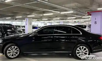 Mercedes-Benz E-Class 2019 1.9 автомат (гидро), миниатюра 4