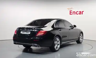 Mercedes-Benz E-Class 2018 1.9 автомат (гидро), миниатюра 2