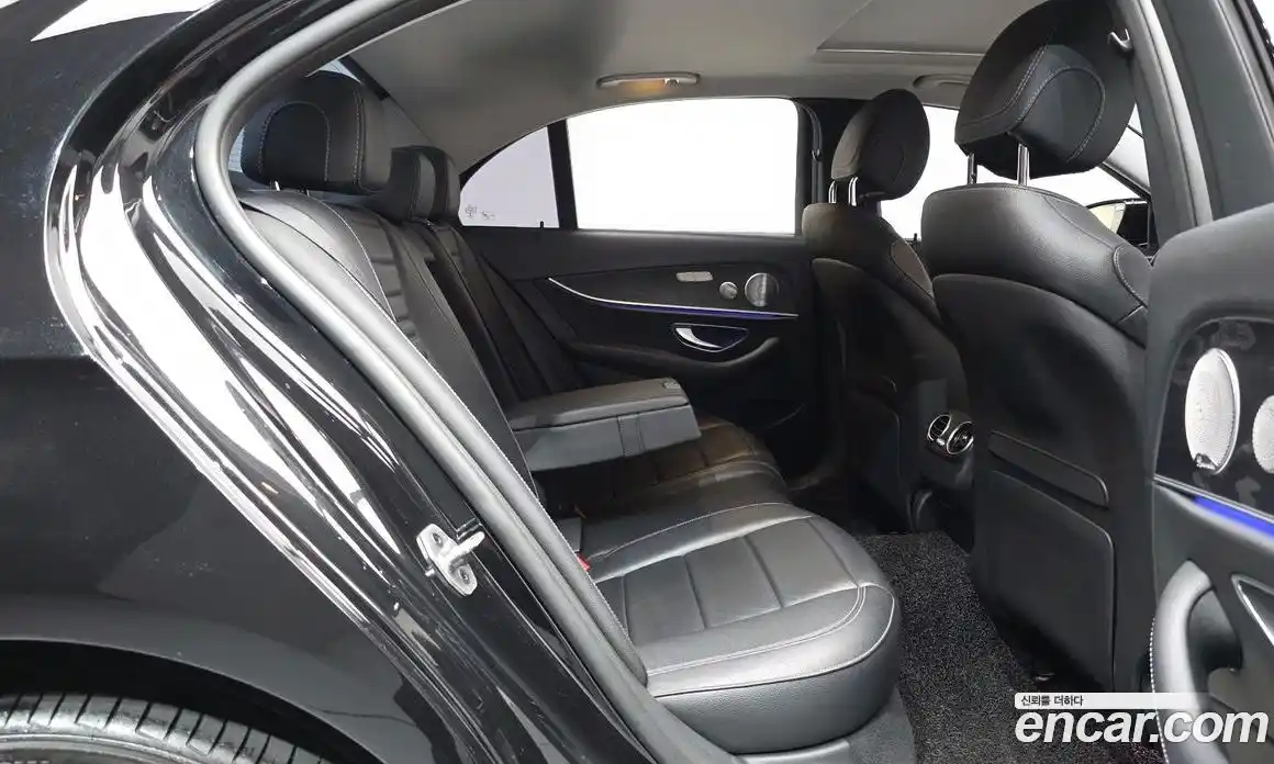 Mercedes-Benz E-Class 2019 2.0 автомат (гидро), фото 11