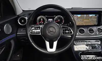 Mercedes-Benz E-Class 2019 2.0 автомат (гидро), миниатюра 12