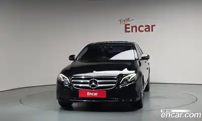 Mercedes-Benz E-Class 2019 2.0 автомат (гидро), миниатюра 3
