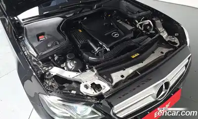 Mercedes-Benz E-Class 2019 2.0 автомат (гидро), миниатюра 6