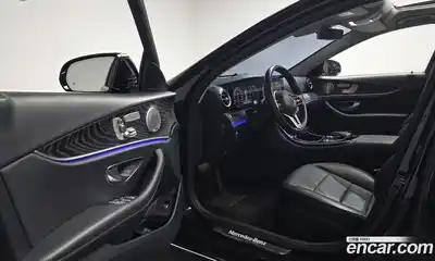 Mercedes-Benz E-Class 2019 2.0 автомат (гидро), миниатюра 10