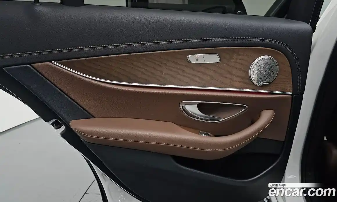 Mercedes-Benz E-Class 2021 2.0 автомат (гидро), фото 15
