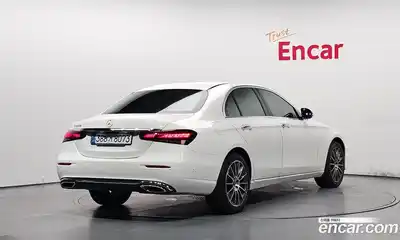 Mercedes-Benz E-Class 2021 2.0 автомат (гидро), миниатюра 2