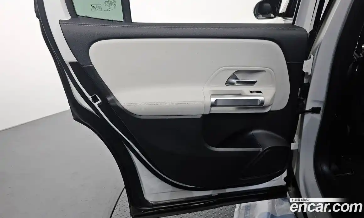 Mercedes-Benz GLB-Class 2020 2.0 гидро, фото 14