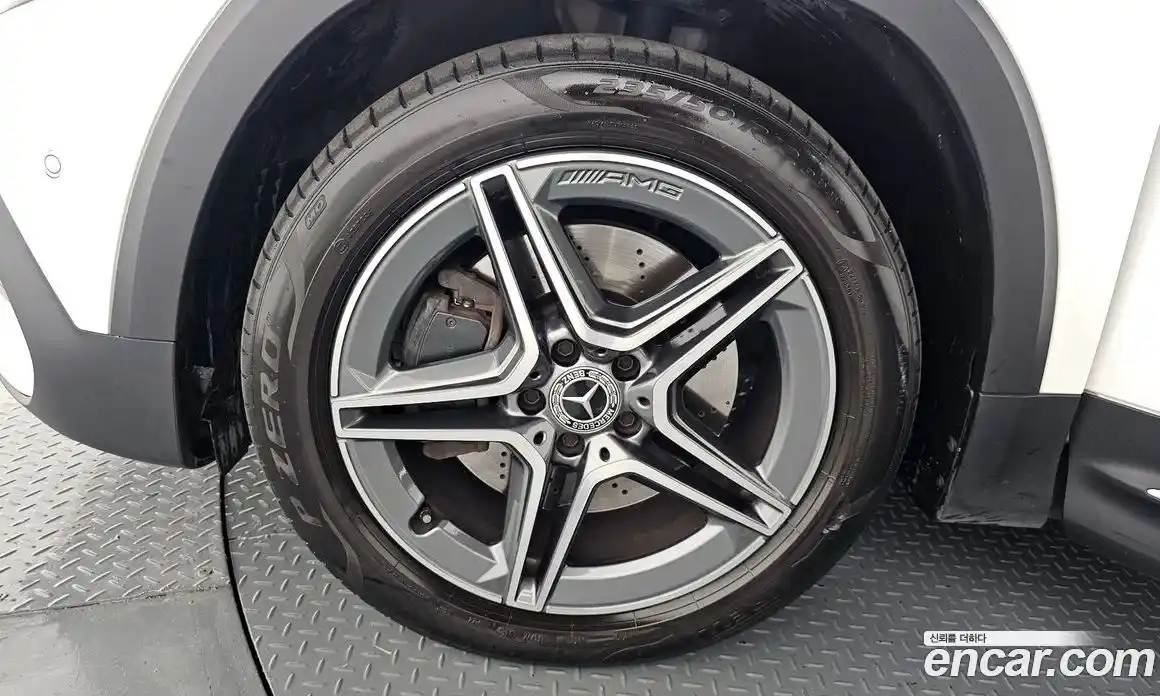 Mercedes-Benz GLB-Class 2020 2.0 гидро, фото 4